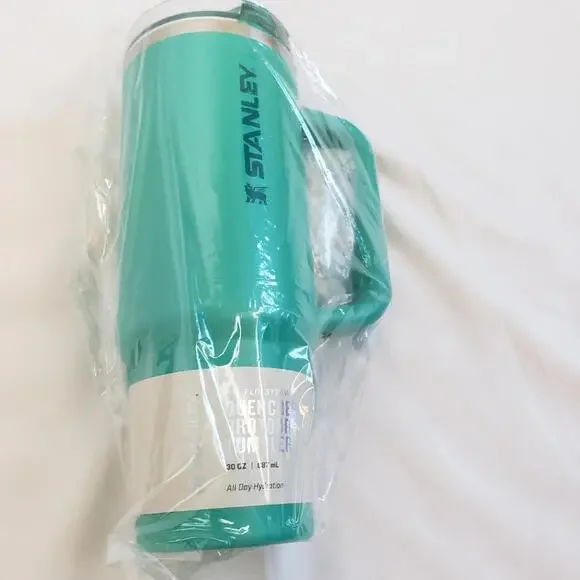 NEW Stanley 30 oz Stainless Steel Quencher Pro Tour Tumbler - Picture 4 of 8